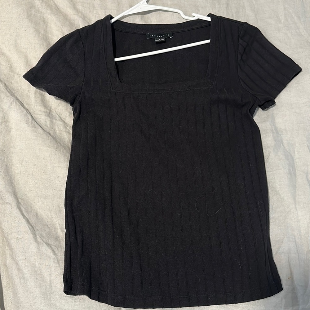 Nice black t shirt